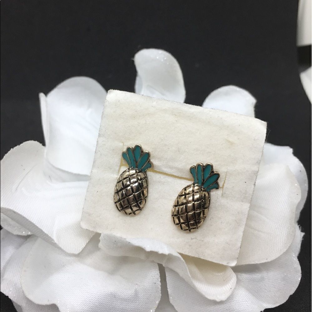 Pineapple 🍍 earrings‎ 